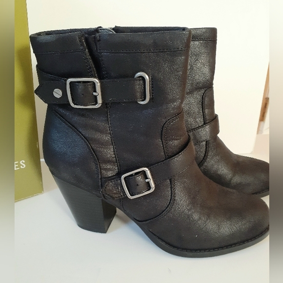 Mootsies Tootsies Dark Heeled Boots with Buckle Size 10 - Picture 3 of 8